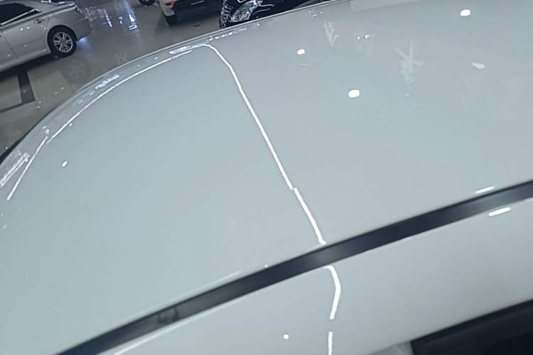 Used Buick Excelle 2013 1.5L Automatic Classic Model Roof