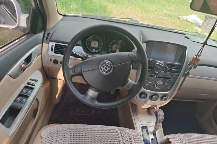 Used Buick Excelle 2013 1.5L Automatic Classic Model Steering Wheel