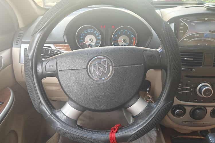 Used Buick Excelle 2013 1.5L Automatic Luxury Model Steering Wheel