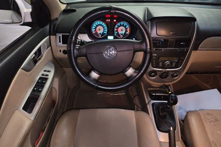 Used Buick Excelle 2013 1.5L Manual Classic Model Steering Wheel