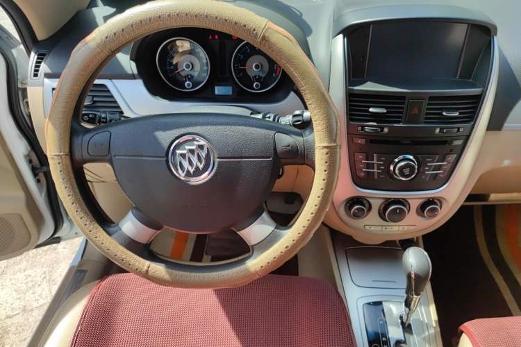 Used Buick Excelle 2013 1.5L Automatic Classic Model Steering Wheel