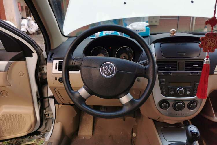 Used Buick Excelle 2013 1.5L Manual Classic Model Steering Wheel