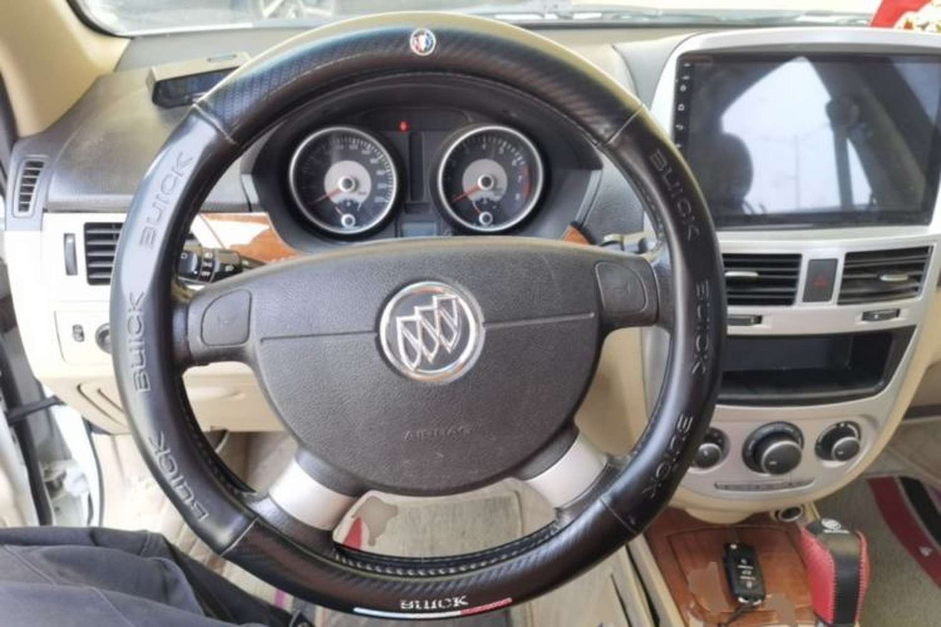 Used Buick Excelle 2013 1.5L Automatic Luxury Model Steering Wheel