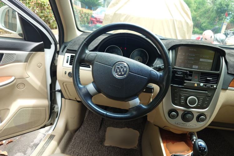 Used Buick Excelle 2013 1.5L Manual Luxury Model Steering Wheel