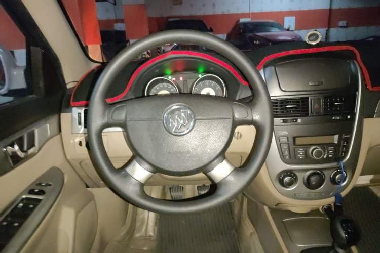 Used Buick Excelle 2013 1.5L Manual Classic Model Steering Wheel