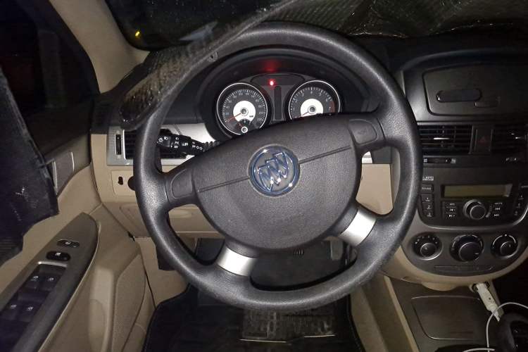 Used Buick Excelle 2013 1.5L Manual Classic Model Steering Wheel
