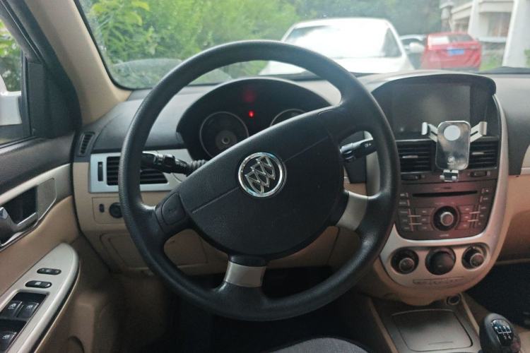 Used Buick Excelle 2013 1.5L Manual Classic Model Steering Wheel