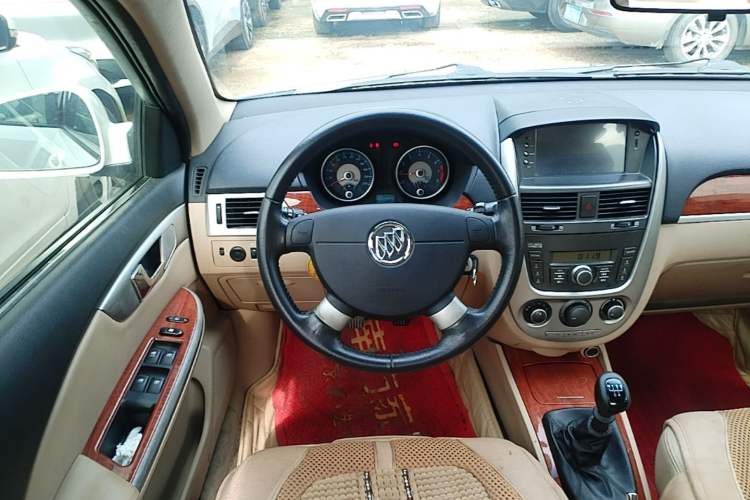 Used Buick Excelle 2013 1.5L Manual Luxury Model Steering Wheel