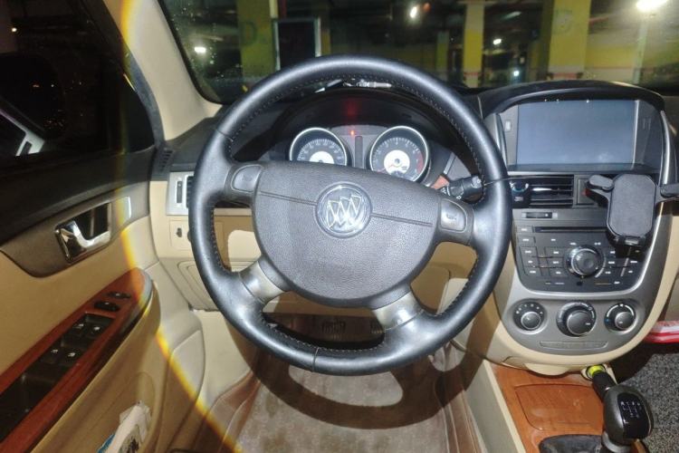 Used Buick Excelle 2013 1.5L Manual Luxury Model Steering Wheel