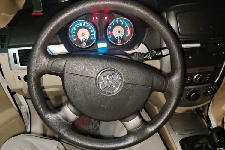 Used Buick Excelle 2013 1.5L Manual Classic Model Steering Wheel