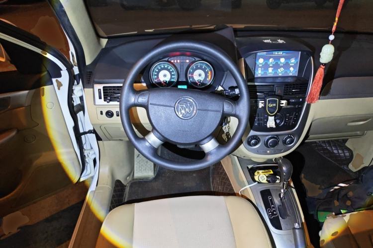 Used Buick Excelle 2013 1.5L Automatic Classic Model Steering Wheel