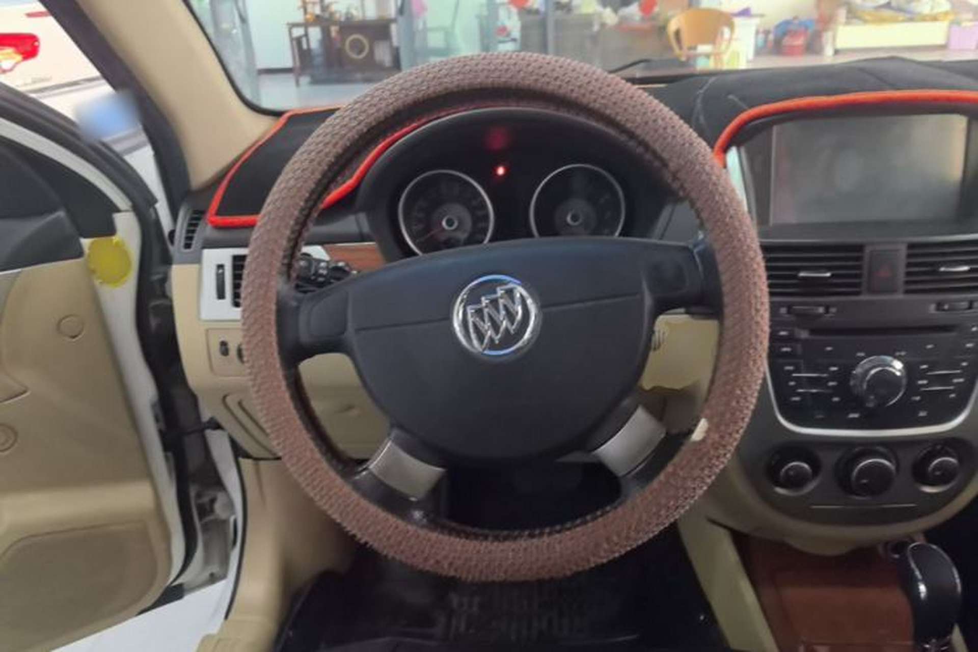 Used Buick Excelle 2013 1.5L Automatic Luxury Model Steering Wheel