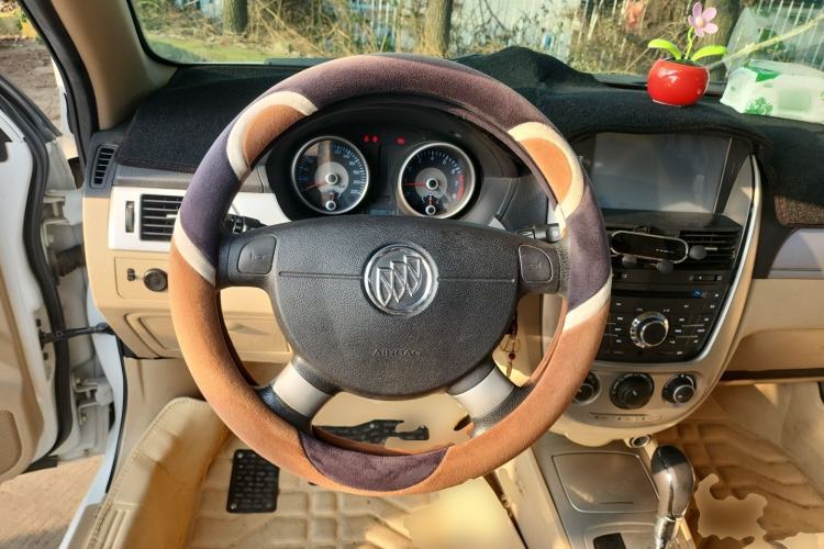 Used Buick Excelle 2013 1.5L Automatic Classic Model Steering Wheel