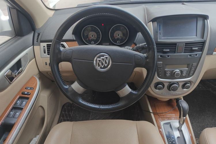 Used Buick Excelle 2013 1.5L Automatic Luxury Model Steering Wheel