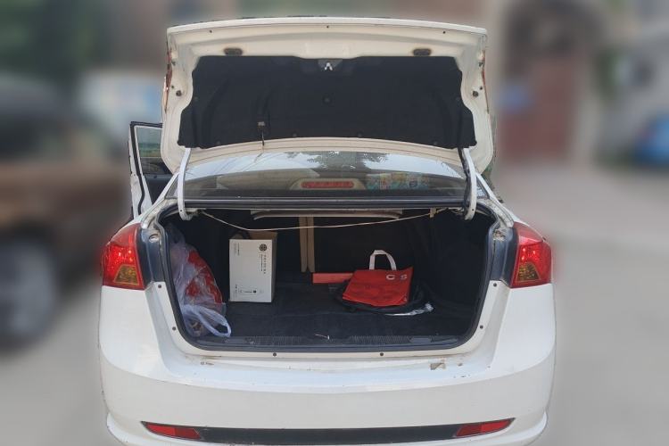 Used Buick Excelle 2013 1.5L Automatic Classic Model Trunk