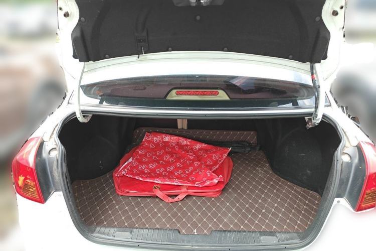 Used Buick Excelle 2013 1.5L Manual Classic Model Trunk