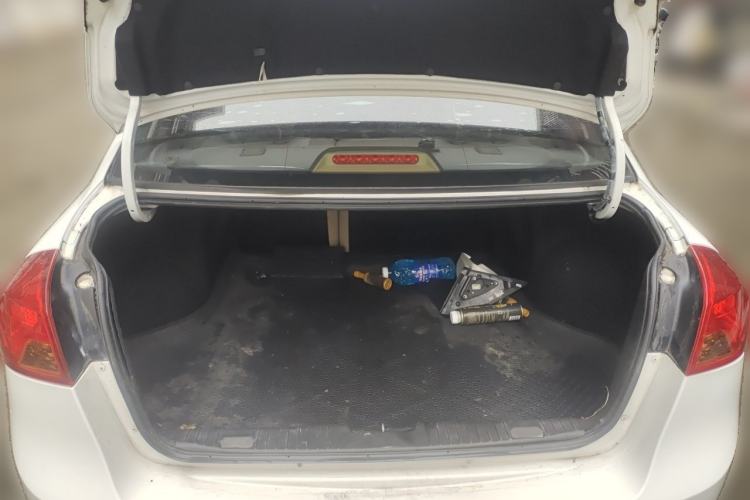 Used Buick Excelle 2013 1.5L Automatic Classic Model Trunk