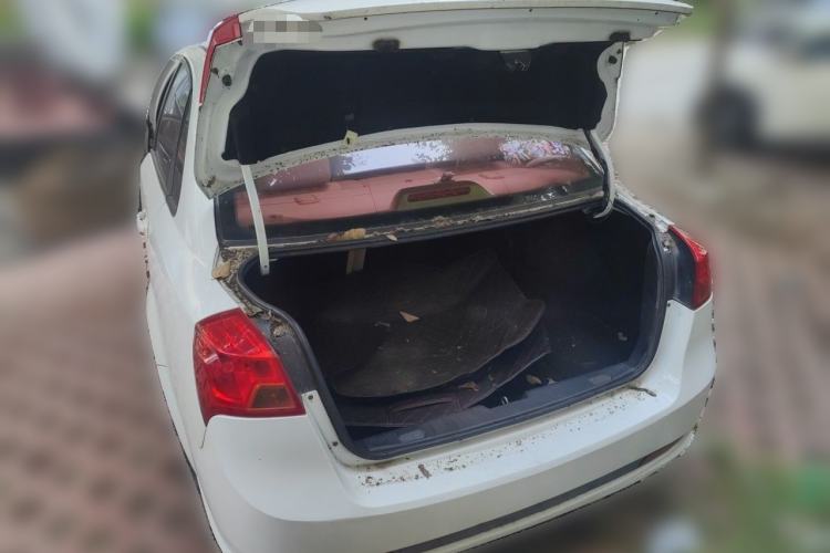 Used Buick Excelle 2013 1.5L Automatic Classic Model Trunk