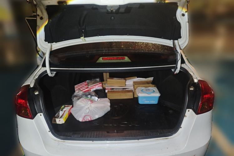 Used Buick Excelle 2013 1.5L Manual Luxury Model Trunk