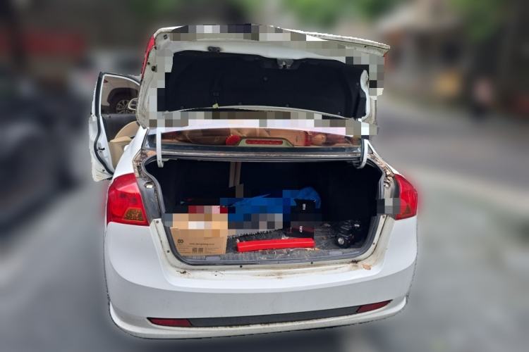 Used Buick Excelle 2013 1.5L Manual Classic Model Trunk