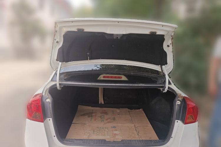 Used Buick Excelle 2013 1.5L Automatic Classic Model Trunk