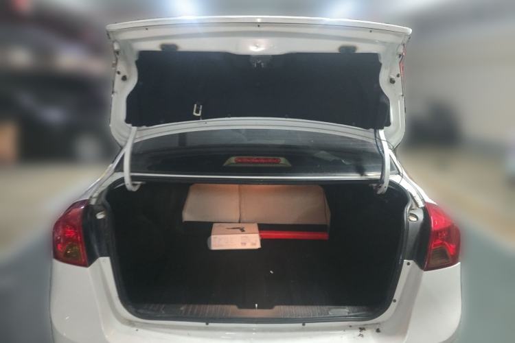 Used Buick Excelle 2013 1.5L Automatic Classic Model Trunk