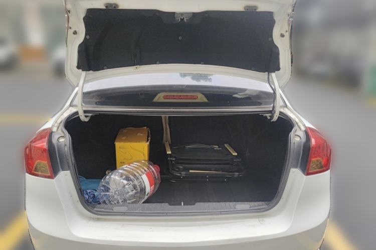 Used Buick Excelle 2013 1.5L Manual Classic Model Trunk