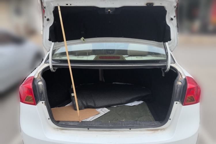 Used Buick Excelle 2013 1.5L Automatic Classic Model Trunk