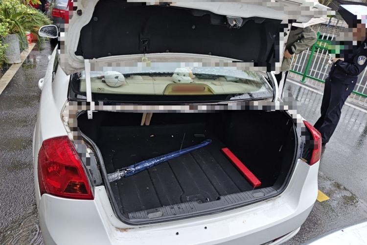 Used Buick Excelle 2013 1.5L Automatic Classic Model Trunk