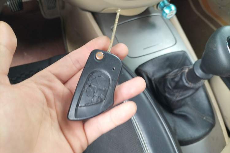 Used Buick Excelle 2013 1.5L Manual Classic Model Vehicle Key