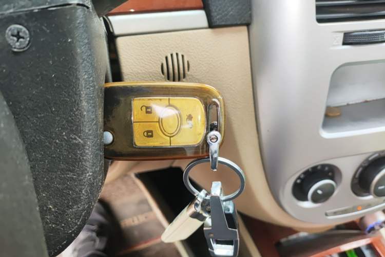 Used Buick Excelle 2013 1.5L Automatic Luxury Model Vehicle Key
