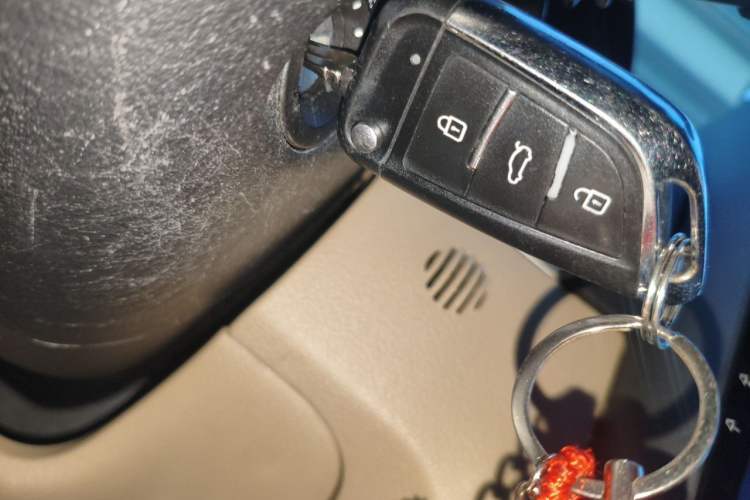 Used Buick Excelle 2013 1.5L Automatic Classic Model Vehicle Key