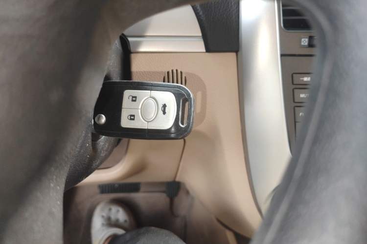 Used Buick Excelle 2013 1.5L Automatic Classic Model Vehicle Key