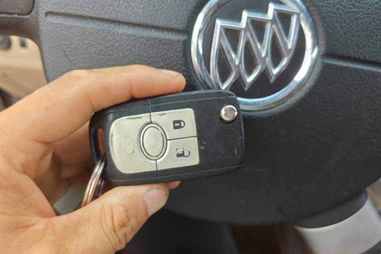 Used Buick Excelle 2013 1.5L Automatic Classic Model Vehicle Key