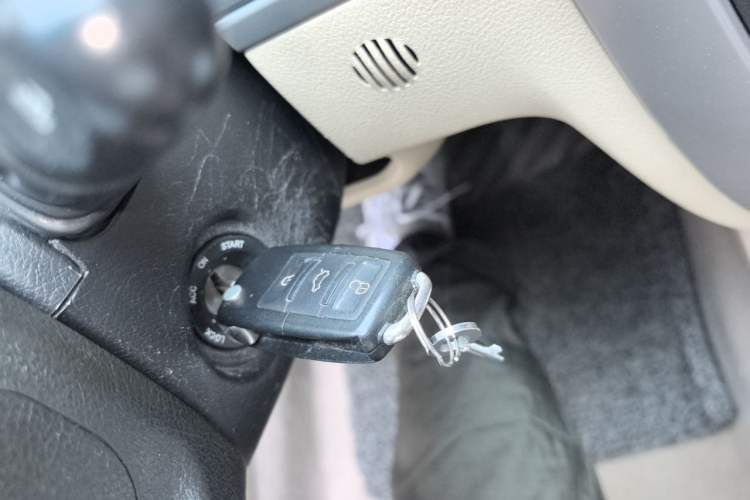 Used Buick Excelle 2013 1.5L Manual Classic Model Vehicle Key