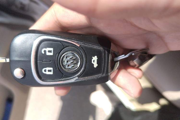 Used Buick Excelle 2013 1.5L Automatic Classic Model Vehicle Key