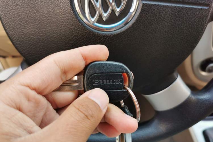 Used Buick Excelle 2013 1.5L Manual Classic Model Vehicle Key