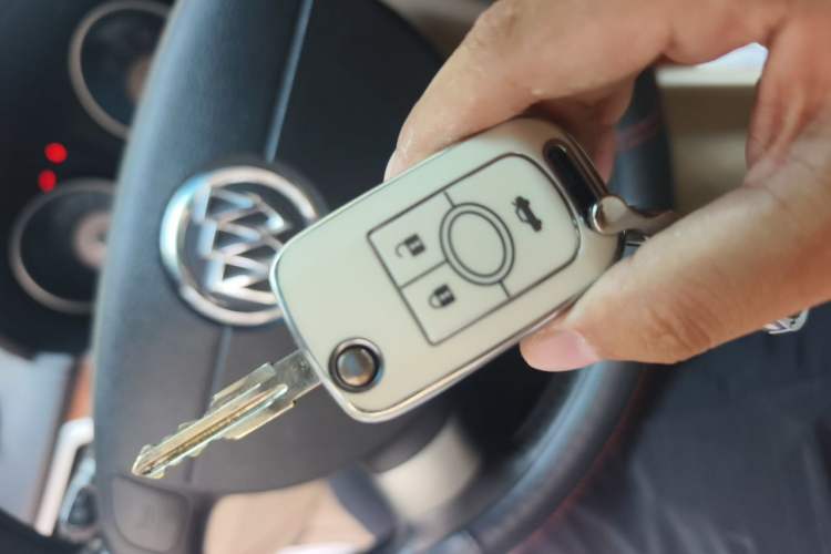 Used Buick Excelle 2013 1.5L Automatic Luxury Model Vehicle Key