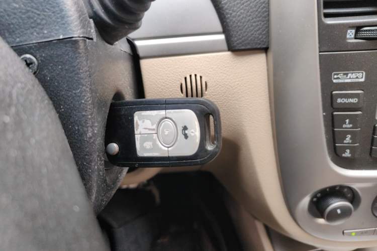 Used Buick Excelle 2013 1.5L Automatic Classic Model Vehicle Key