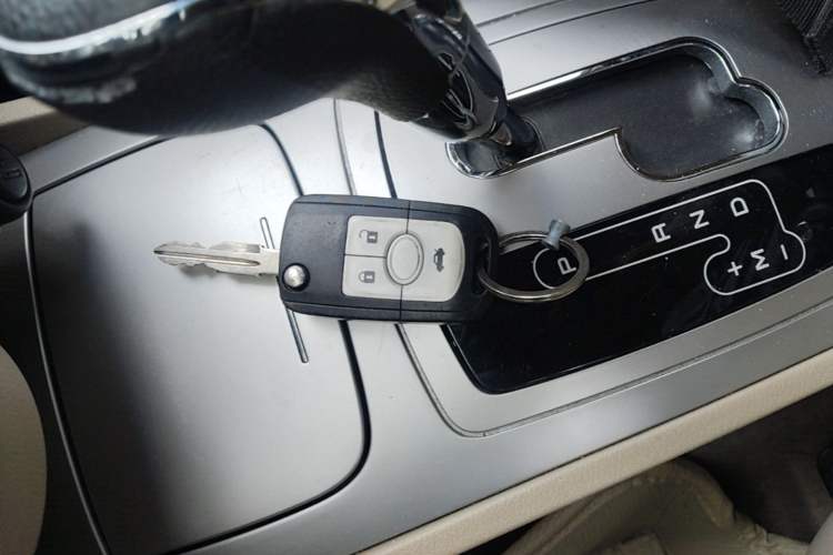 Used Buick Excelle 2013 1.5L Automatic Classic Model Vehicle Key