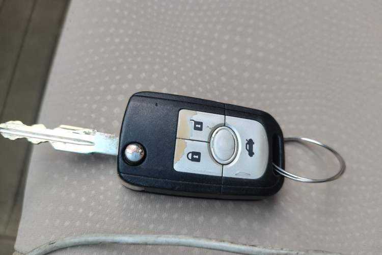 Used Buick Excelle 2013 1.5L Automatic Classic Model Vehicle Key