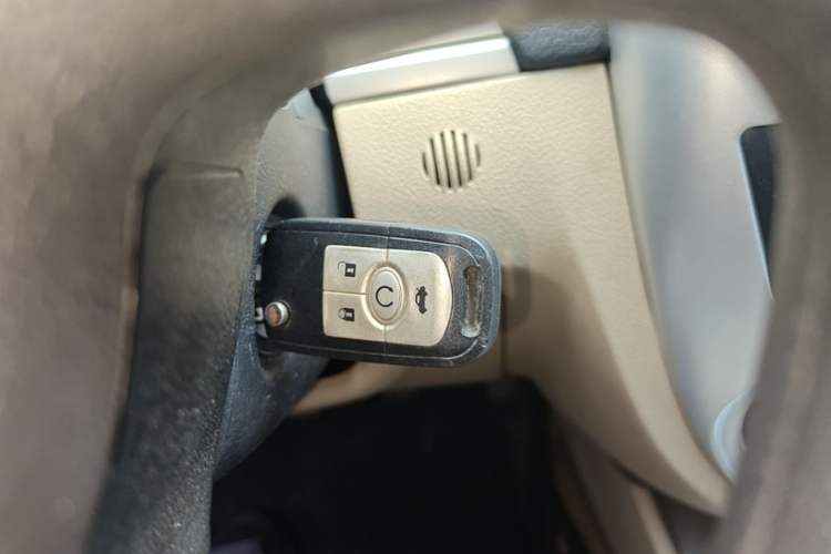 Used Buick Excelle 2013 1.5L Manual Classic Model Vehicle Key