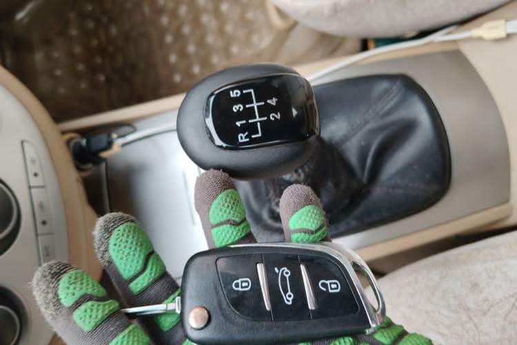 Used Buick Excelle 2013 1.5L Manual Classic Model Vehicle Key