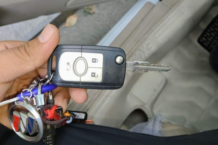 Used Buick Excelle 2013 1.5L Automatic Classic Model Vehicle Key