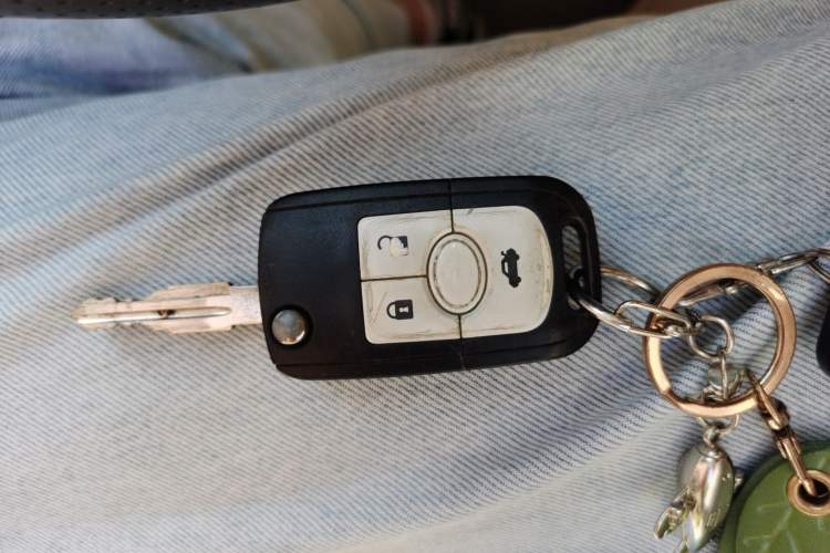 Used Buick Excelle 2013 1.5L Automatic Luxury Model Vehicle Key
