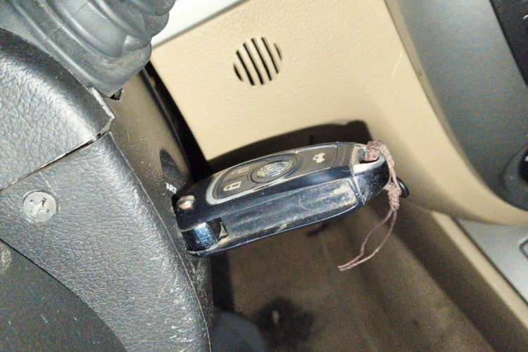 Used Buick Excelle 2013 1.5L Automatic Classic Model Vehicle Key