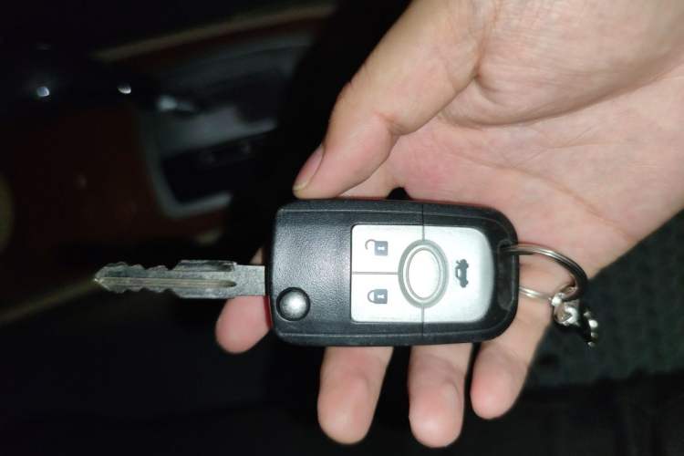 Used Buick Excelle 2013 1.5L Automatic Luxury Model Vehicle Key