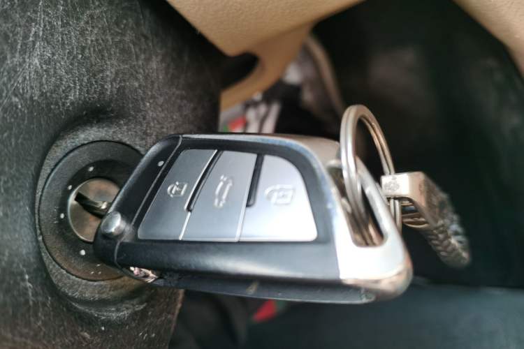 Used Buick Excelle 2013 1.5L Automatic Luxury Model Vehicle Key