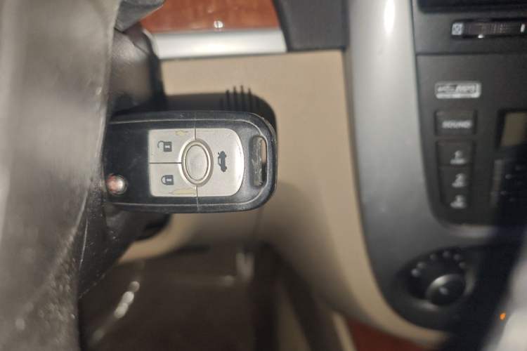 Used Buick Excelle 2013 1.5L Automatic Luxury Model Vehicle Key