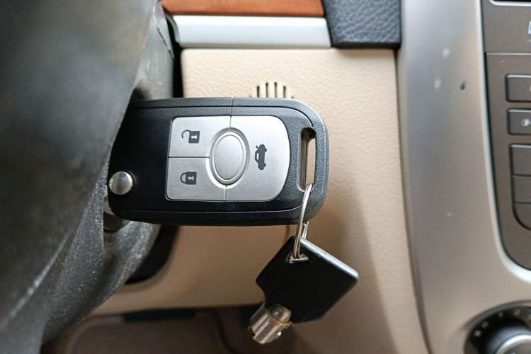Used Buick Excelle 2013 1.5L Automatic Luxury Model Vehicle Key